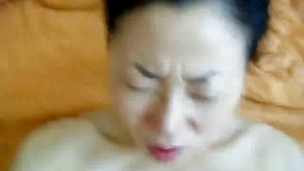 Die schlanke Tussi geiler hausfrauensex mit dem schönen prallen Arsch Leah Winters wird hart in die Fotze gefickt