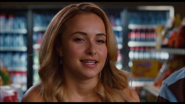 Blondie mit hängenden Titten Keiyra Lina wird doggy und mish geknallt erotische hausfrauen