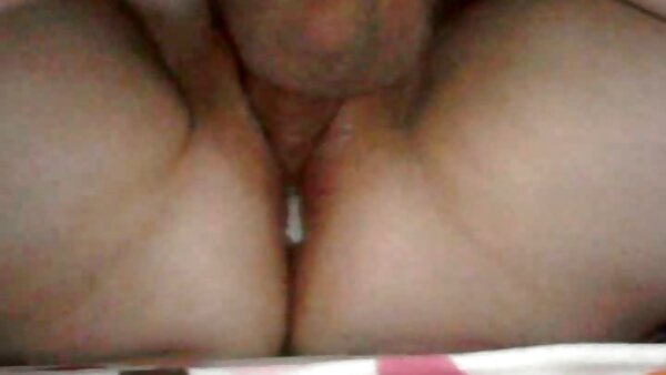 Die heiße Brünette Jessica Rox gibt doppelte Blowjobs geile hausfrauen sex