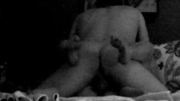 Das verführerische Küken Honor May spielt geile private hausfrauen mit ihrem Lieblingssexspielzeug