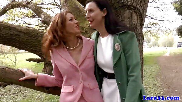 Heiße blonde Milf bläst Ehemann geile scharfe hausfrauen in selbstgedrehtem POV-Sexvideo