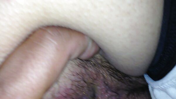 Lustvolles und ungezogenes brünettes Luder bekommt ihre feuchte frische hausfrauen erotik Fotze von hinten geknallt