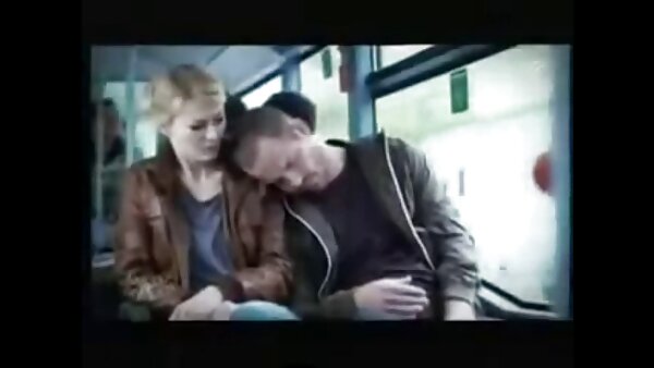 Das gut genährte Babe Stephie kostenlose pornofilme hausfrauen Staar gibt einen Blowjob und bekommt ihre große Beute genagelt