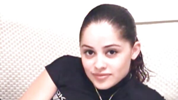 Devote sexy nackte hausfrauen bootylicious Nymphomaninnen beglücken Arschlöcher mit Analkugeln