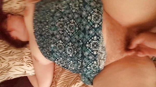 Komplette Hure in xhamster intime hausfrauen neuster Unterwäsche und Netzstrümpfen Janey Doe bedient ihren Kunden