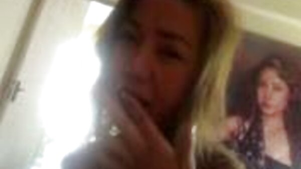 Süßer Teenie mit leckeren hausfrau will sex dicken Möpsen Violet Starr gibt ihr den Kopf und bekommt ihren Schlitz geknallt