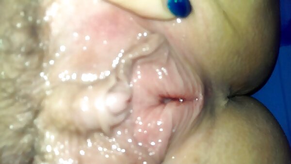 Weiße Fitness-Milf kann der deutsche hausfrauen beim sex Versuchung nicht widerstehen, einen Upshorts-Schwanz auszuprobieren