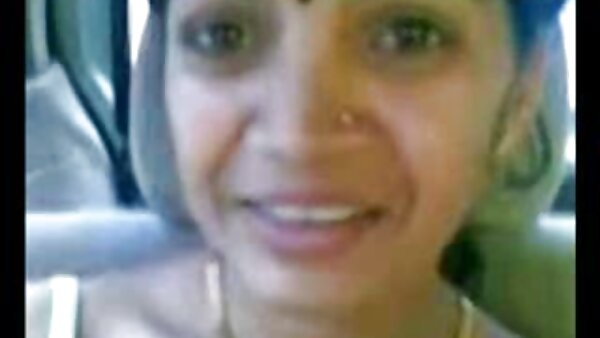 Die geile private hausfrauen exotische Hündin Kaylani Lei gibt einen Kopf und bekommt ihre Quim poliert