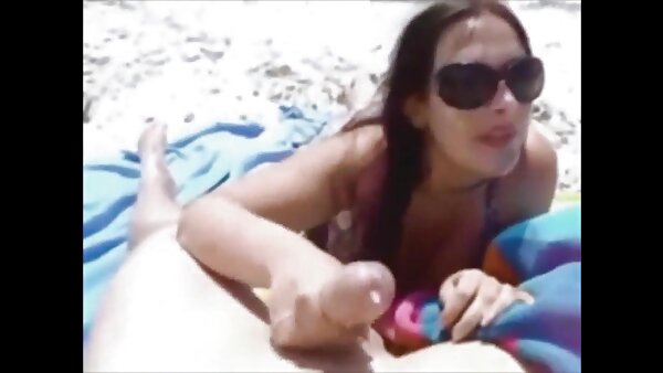 Die süße und sexy Blondine masturbiert und gewinnt einen Schwanz sexy hausfrauen tumblr für einen Blowjob