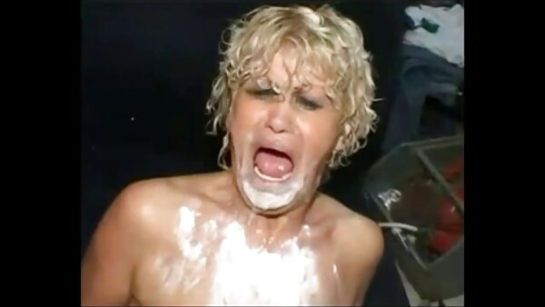 Schwarzer Hengst und weißer Freak drangen hart hausfrauen sexkontakte in eine vollbusige Ebenholz-Sexpuppe ein