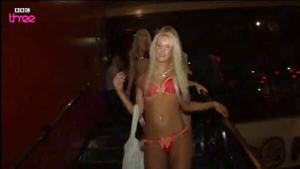 Versauter Pussy-Mann gefällt sexkontakte hausfrauen lecker aussehender blonder Sekretärin mit solidem Cunnilingus