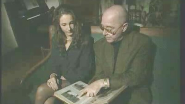 Die weiße Schlampe Lilo Mai versucht, mit einem massiven, sex mit reifer hausfrau aggressiven schwarzen Schwanz fertig zu werden