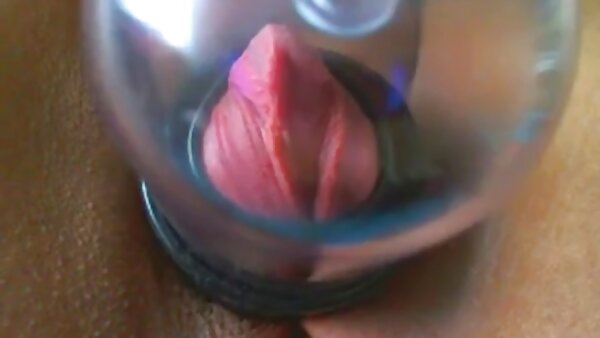 Langhaariges lateinamerikanisches Mädchen bekommt ihren Punani geile hausfrau gesucht im Cowgirl-Stil gerammt