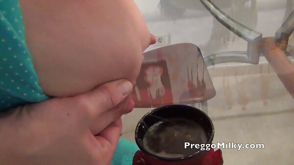 Die faszinierende Brünette Anne Angel reitet einen Schwanz mit ihrem engen Arschloch nackte hausfrauen kostenlos