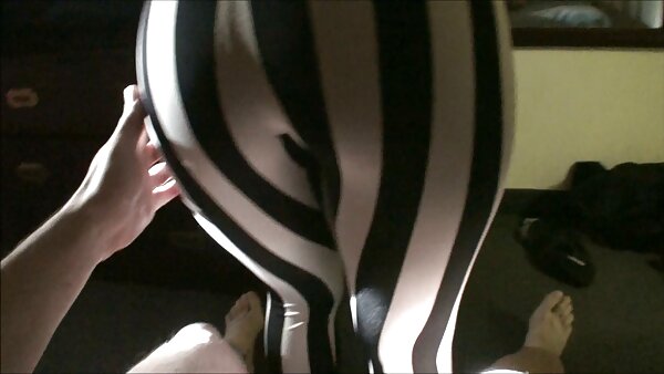 Versaute Transe mit hausfrau sexy prallem rundem Arsch Daniela bekommt ihren Anus gerammt