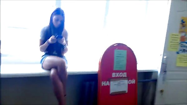 Der appetitliche hausfrauen gratis sex Alex Chance Brooklyn Chase wird während einer FFM-Session hart gefickt