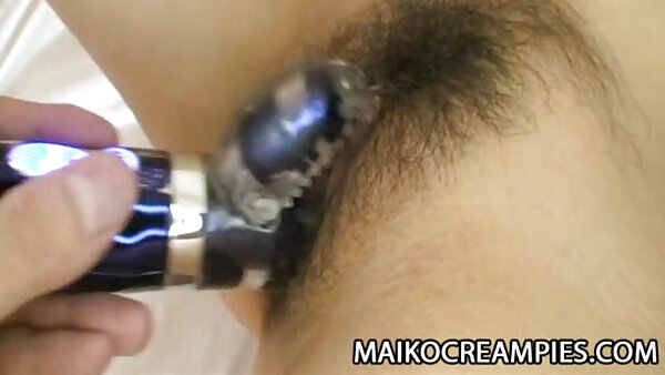 Charlie Dean genießt es, den Mund und die Muschi mollige nackte hausfrauen einer rothaarigen Freundin zu ficken