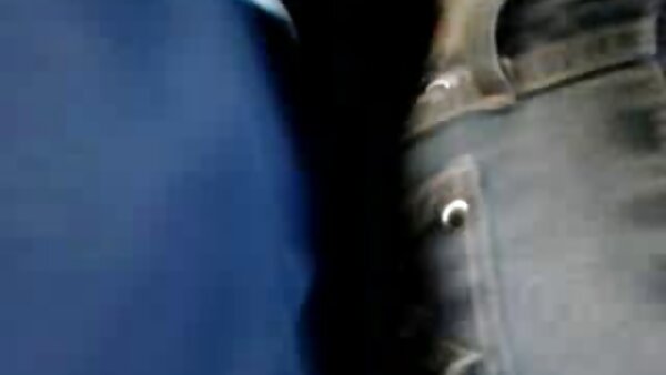 Langhaarige Brünette reitet Schwanz mit Analloch und kontakte zu hausfrauen lutscht Schwanz