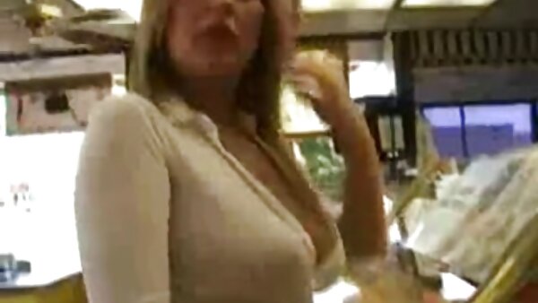 Große Schwänze werden von der erfahrenen Schwanzreiterin Michelle nackte junge hausfrauen Lay bevorzugt