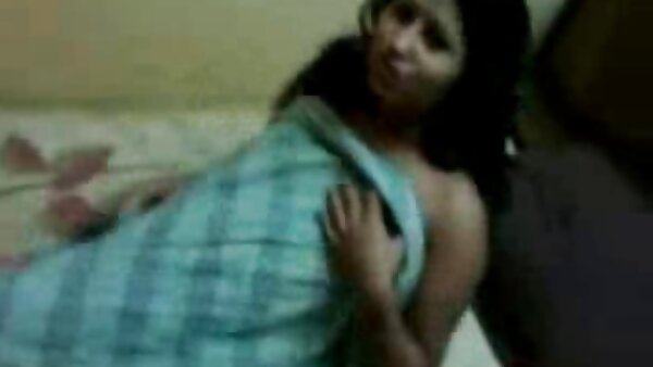 Das süße asiatische Luder Jasminne spreizt die Beine und zeigt ihren reife hausfrauen tumblr wunderschönen Punani