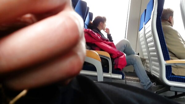 Die unersättliche Tschechin Mea Melone und sex hausfrau ihre lüsterne Freundin werden von einem gut ausgestatteten Typen gefickt