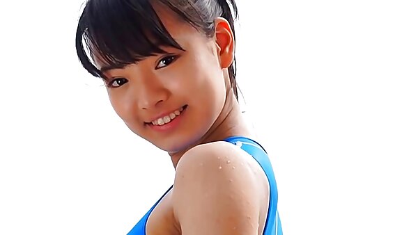 Gotische brünette Schlampe in Strümpfen masturbiert hausfrauen sexkontakte