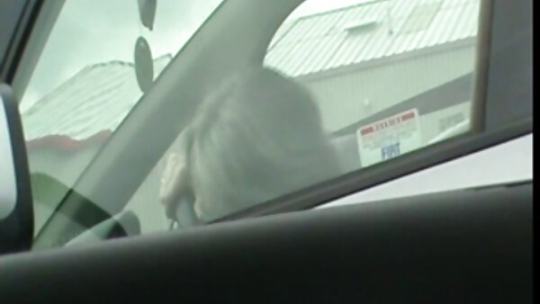 Geiler Kerl isst und dildos lecker rasierte Muschi von sexy geile hausfrauen ab 40 Girl Sita