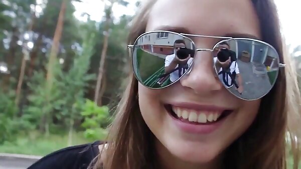 Pinkhaarige Nutte gibt langhaarigem deutscher hausfrauensex Kunden tollen Blowjob