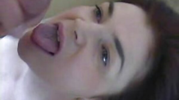 Kleine private hausfrauen kontakte Titten Teen macht ihre Muschi für Ihr Werkzeug bereit