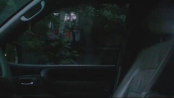 Kahlköpfiger hausfrauen free Typ J Mac fickt nuttigen Teenie mit süßem Gesicht Keira Croft