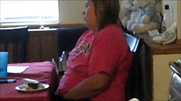 Juggy asiatische Frau hüpft reife hausfrauen gratis auf Schwanz und ihre Brüste hüpfen