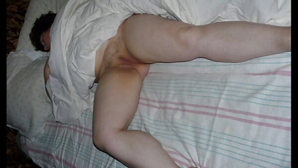 Die schmutzige rothaarige Schlampe Alessa Snow wird in nackte reife hausfrauen einer Doggy- und Missionarsstellung durchgeknallt