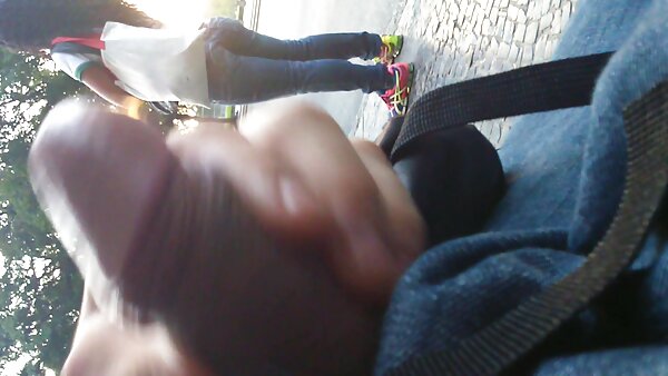 Die ziemlich schlanke Schwarzhaarige Veronica Rodriguez springt deutsche hausfrauen pornofilme auf den steifen Schwanz