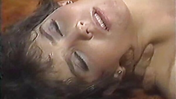 Der brutale Hengst hat schmutzigen Sex in 69-er Pose mit seiner vollbusigen private nackte hausfrauen hellhaarigen Reife